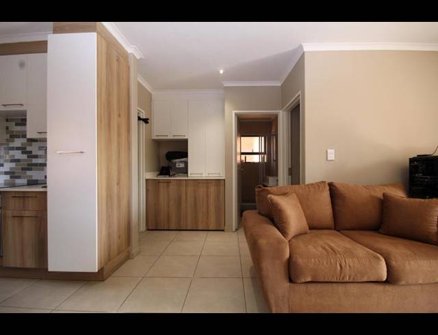 2 BEDROOM APARTMENT FOR SALE IN DIE HOEWES